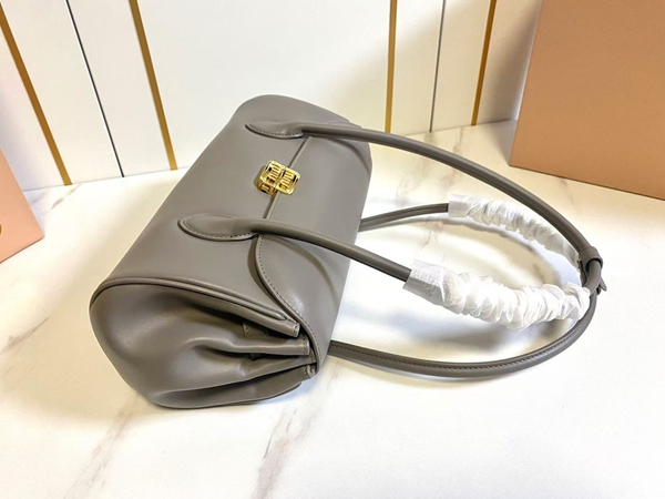 スーパーコピーブランドバッグ角部分ディテール